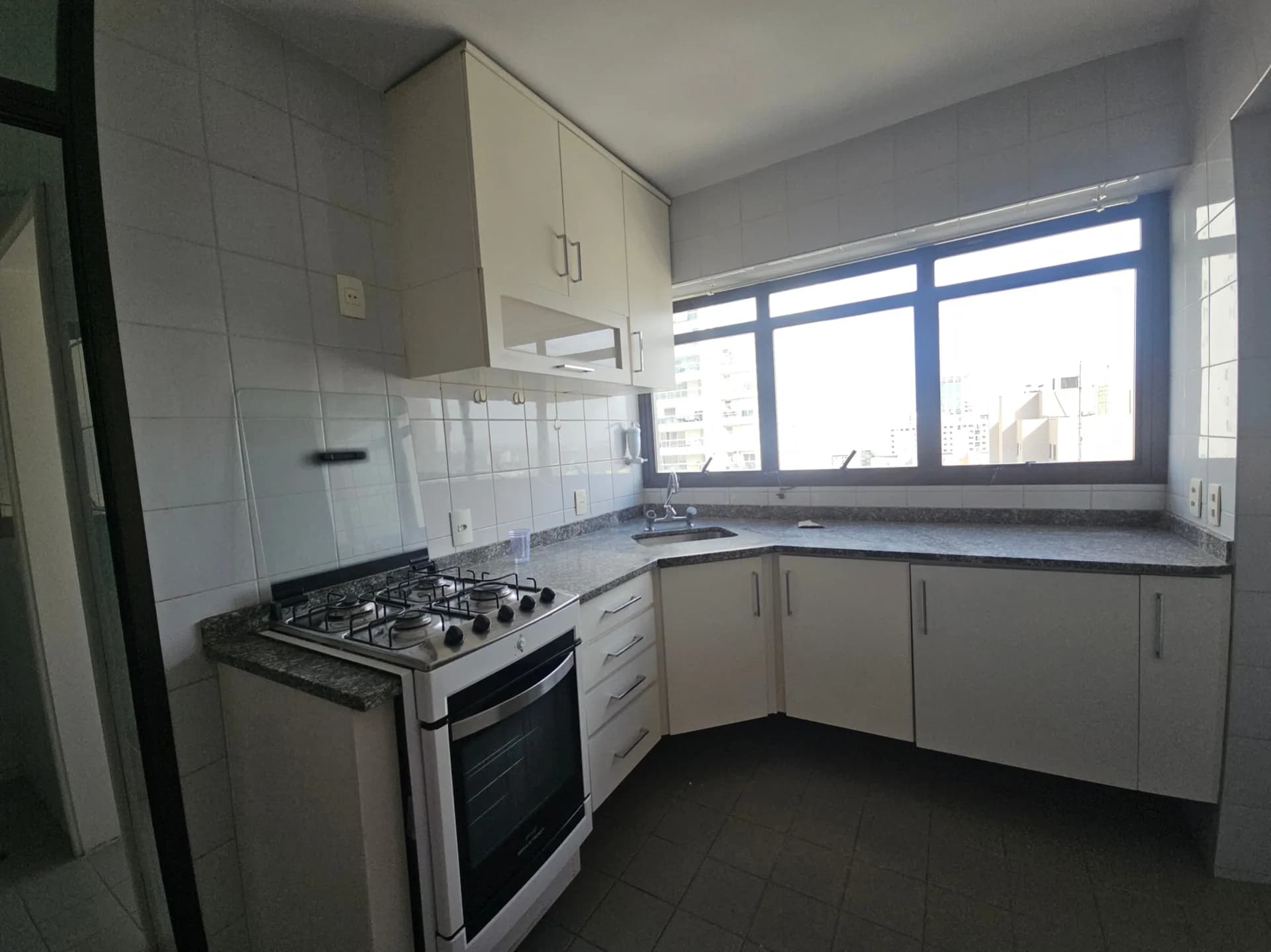 Apartamento à venda, Alphaville Centro Industrial e Empresarial/Alphaville., Barueri, SP - Foto 4